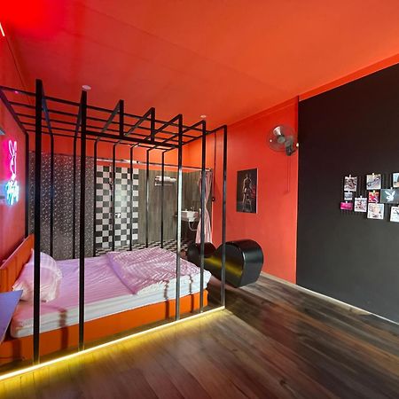 Couple Hotel - Khach San Tinh Yeu Buon Ko Sir Exterior foto
