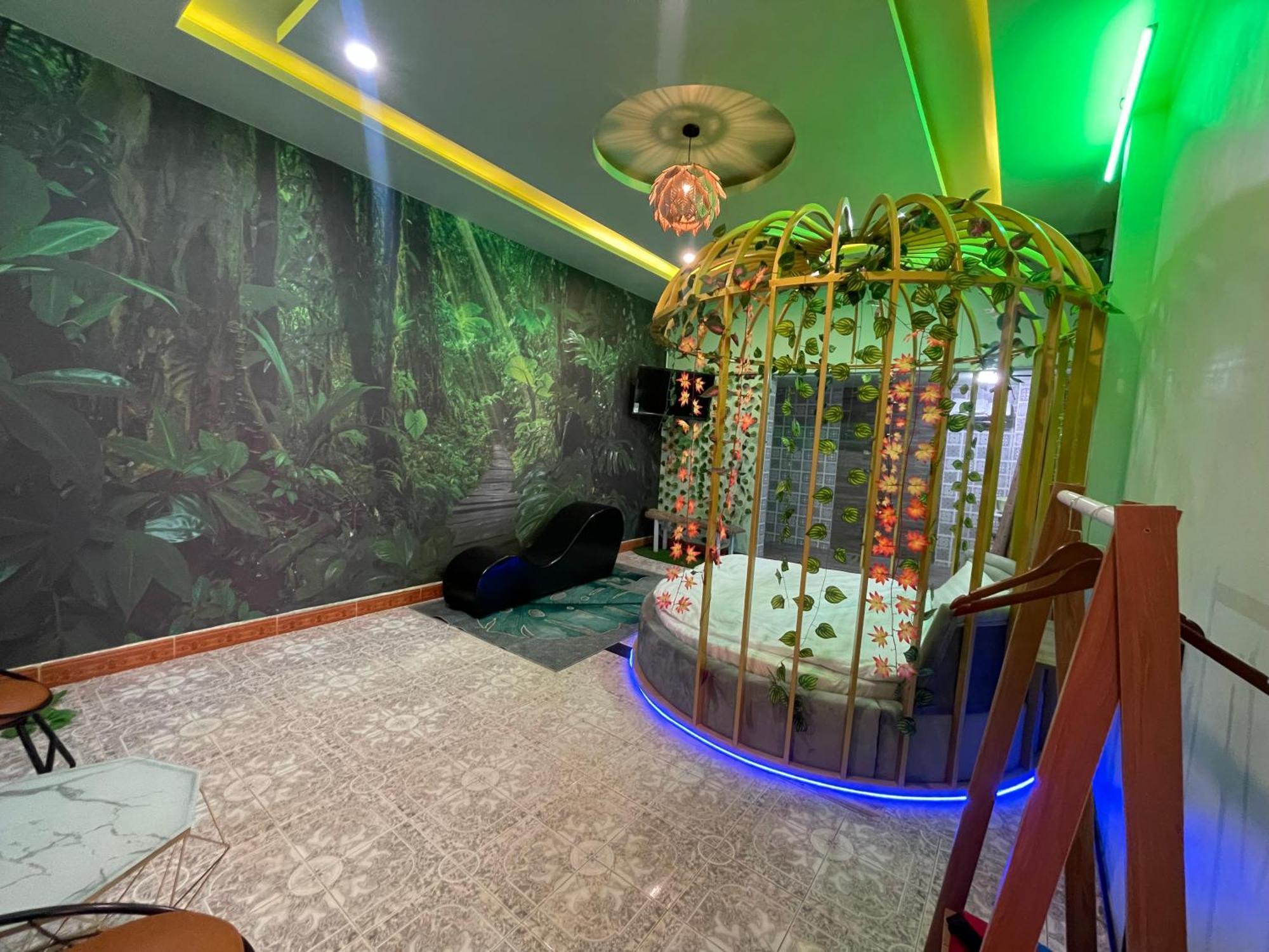 Couple Hotel - Khach San Tinh Yeu Buon Ko Sir Exterior foto