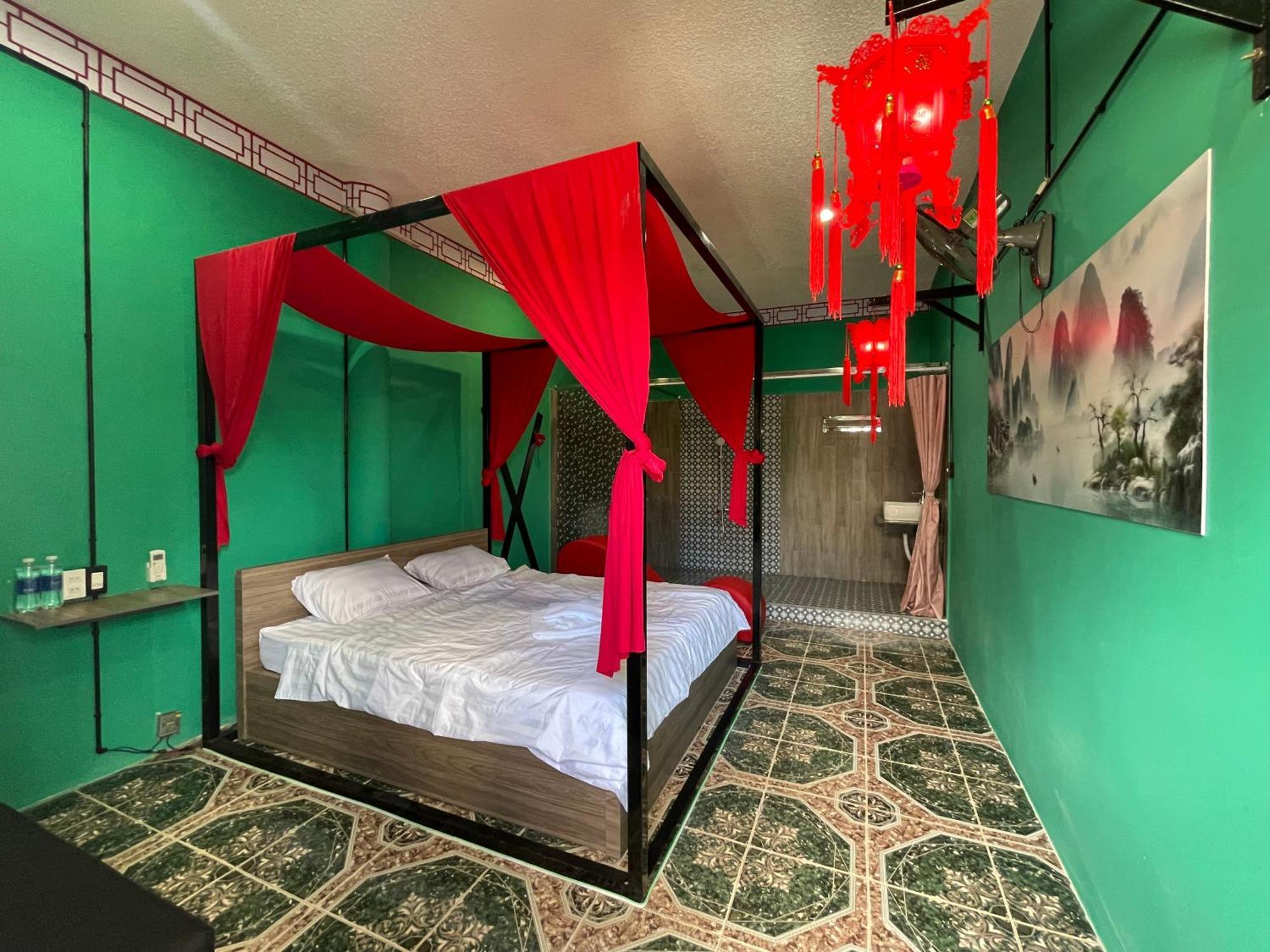 Couple Hotel - Khach San Tinh Yeu Buon Ko Sir Exterior foto